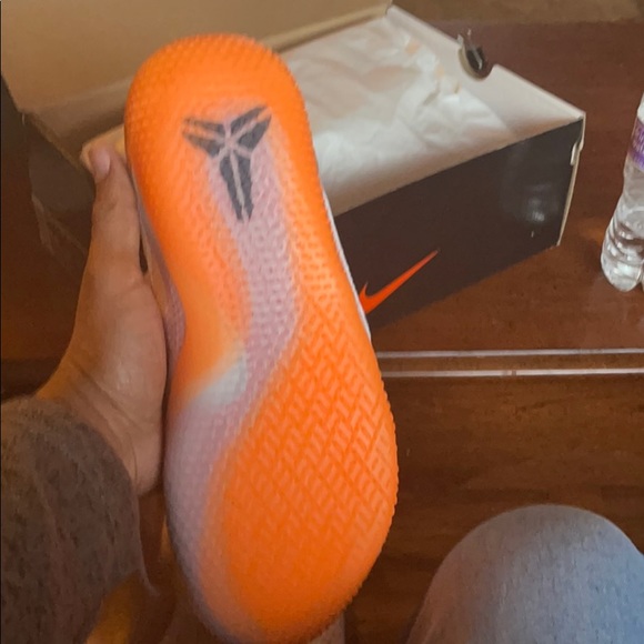 Kobe AD NXT 360, new in the box, never worn main image 4